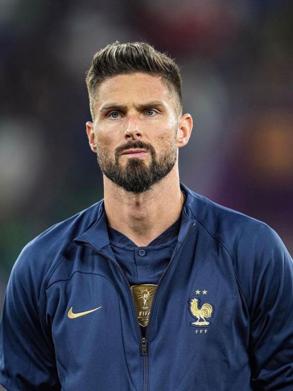 Olivier Giroud – Classic Slick Back