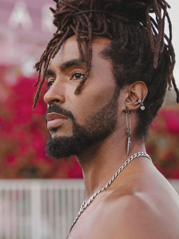 Dread mullet Black man
