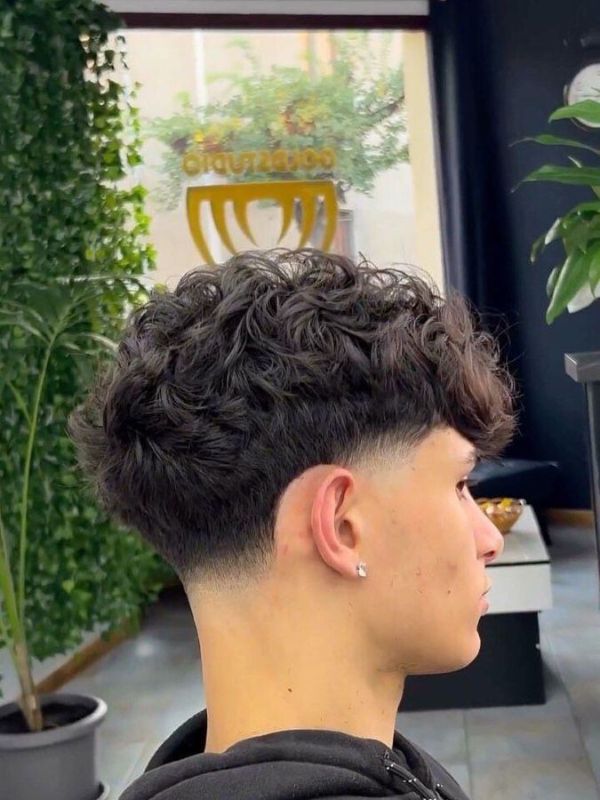 Low Burst Fade Undercut