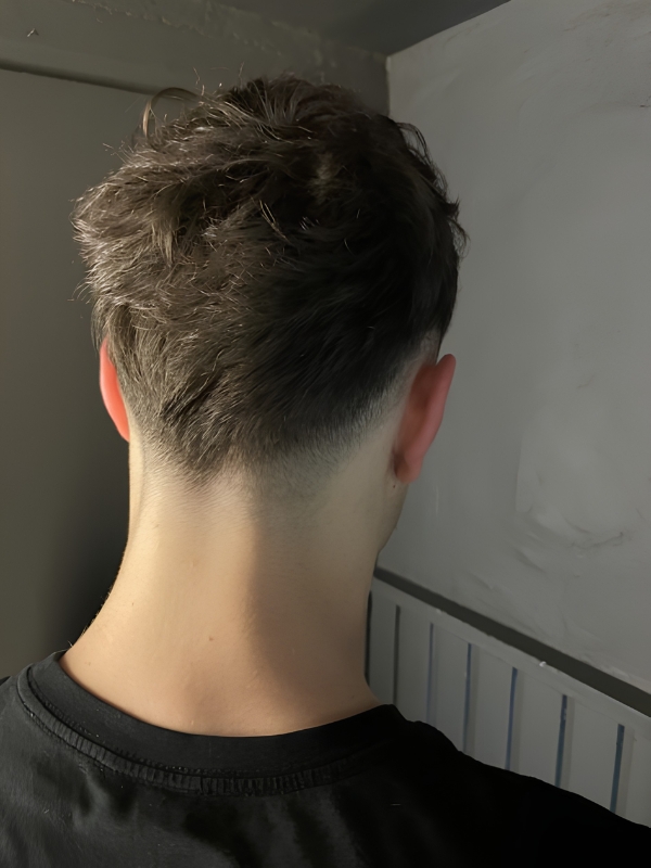 Short V-Back Mullet